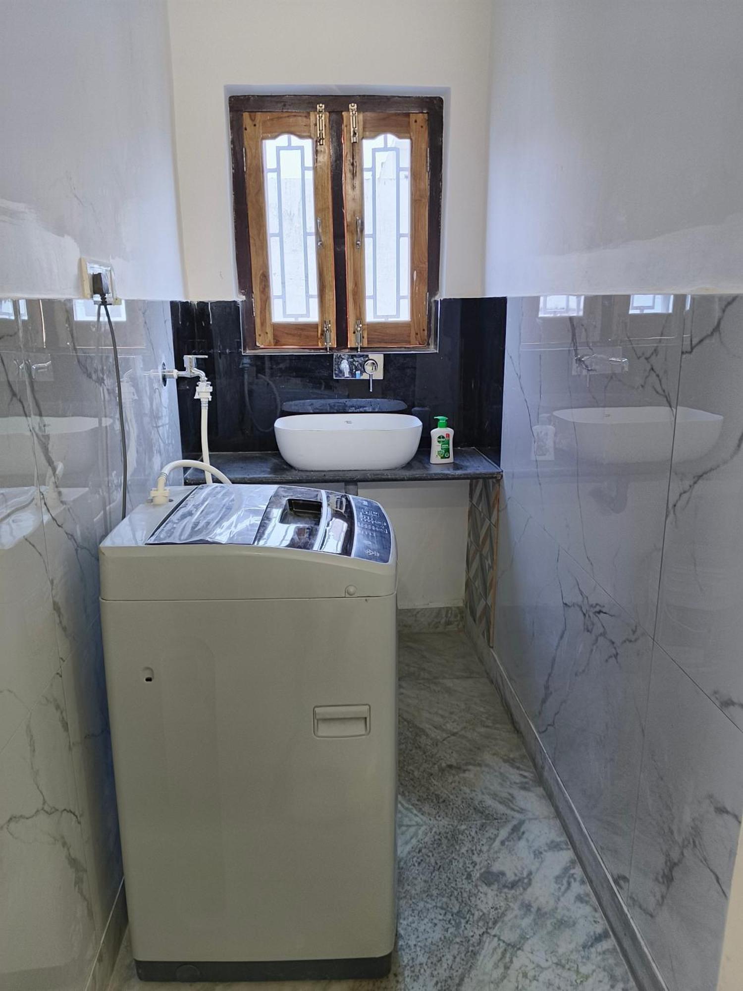 Apartment Pran Prasadam